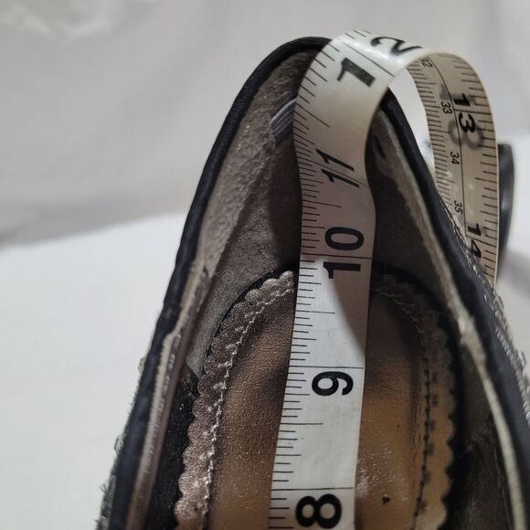 Qupid Elegant Black and Silver Embroidered Wedge Shoes - Picture 8 of 12